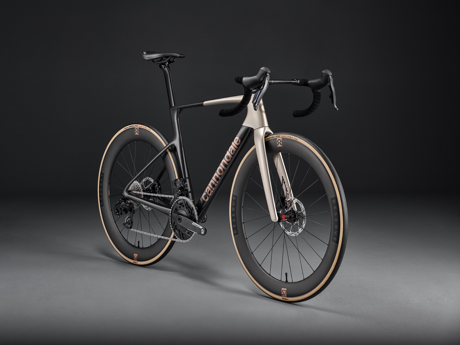 Cannondale SuperSix EVO em fotografia de produto