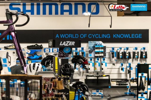 Área Shimano no interior da Loja das Bicicletas